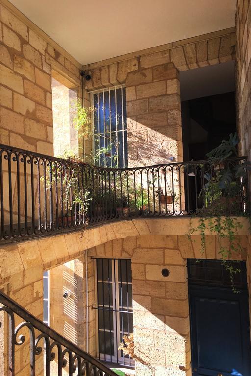 Apartamento La Loge Du 12 Burdeos Exterior foto